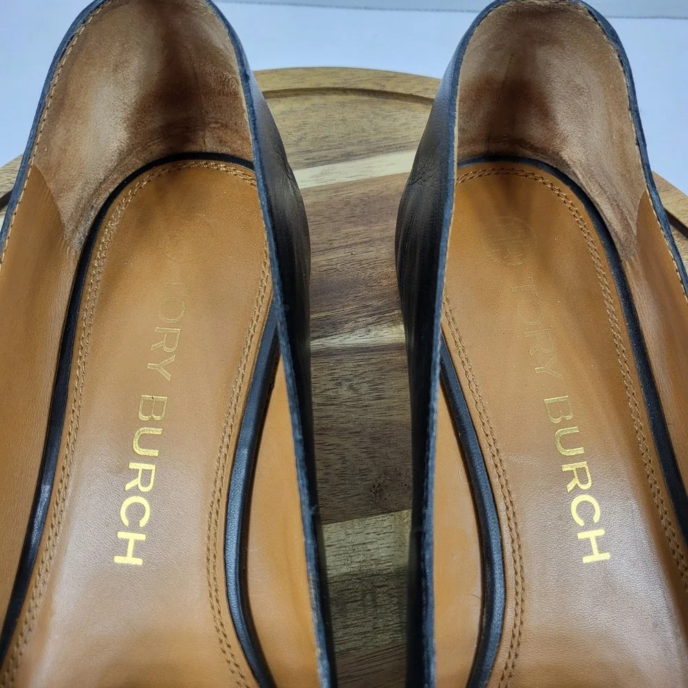 Tory Burch‎ Women's 10.5M Ruby Black Leather Chain Heel Embossed Logo Loafers